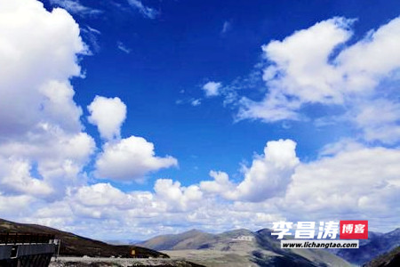 云与四季的搭配