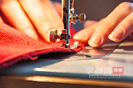 急招熟练缝纫工8000元是真的吗